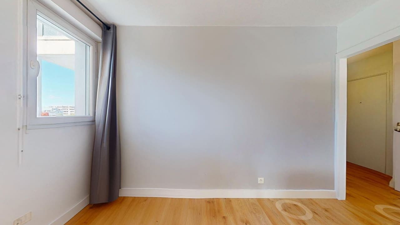 Appartement T2 de 47 m² avec terrasse et garage face à la Nouvelle Mairie — démeublé — visite virtuelle 3D, photo 4
