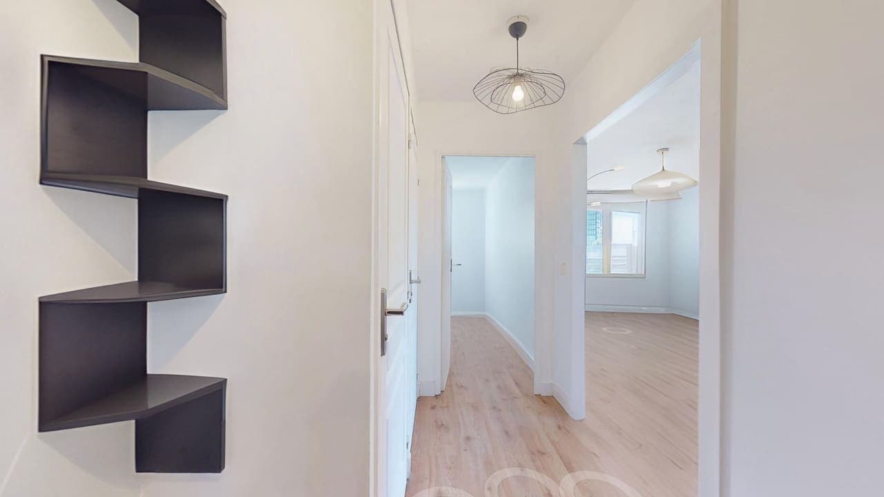 Appartement T2 de 47 m² avec terrasse et garage face à la Nouvelle Mairie — démeublé — visite virtuelle 3D, photo 6