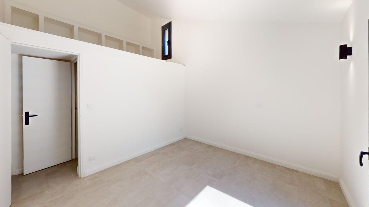 Maison rénovée à Assas — visite virtuelle 3D, photo 6