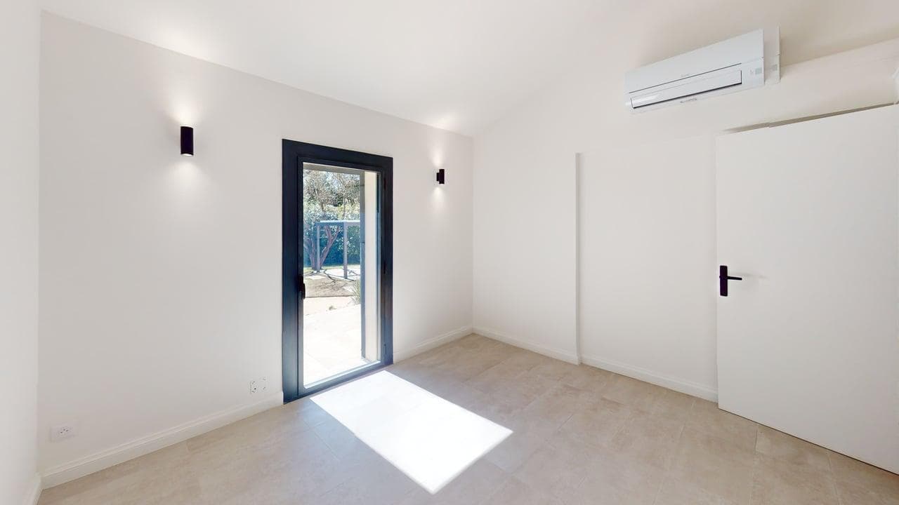 Maison rénovée à Assas — visite virtuelle 3D, photo 7