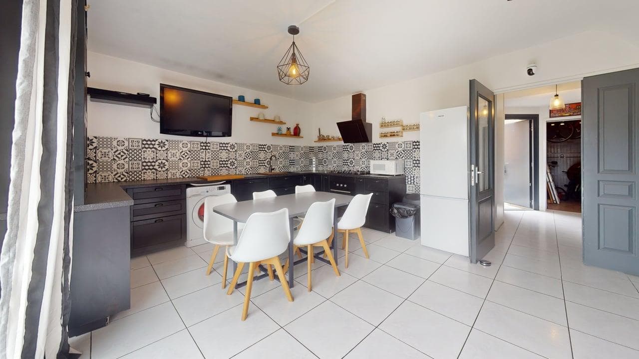Maison mitoyenne de 95 m² avec jardin à Croix d'Argent, Montpellier — pièce meublée