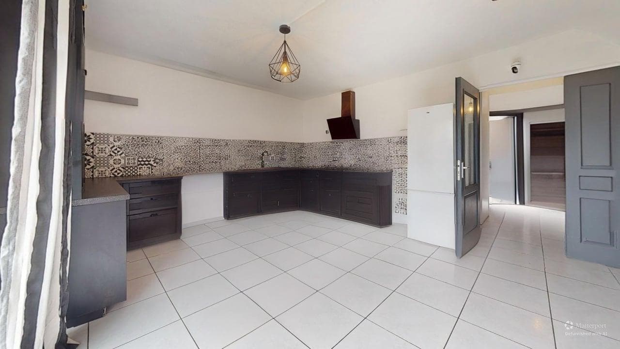 Maison mitoyenne de 95 m² avec jardin à Croix d'Argent, Montpellier — pièce démeublée par home staging virtuel