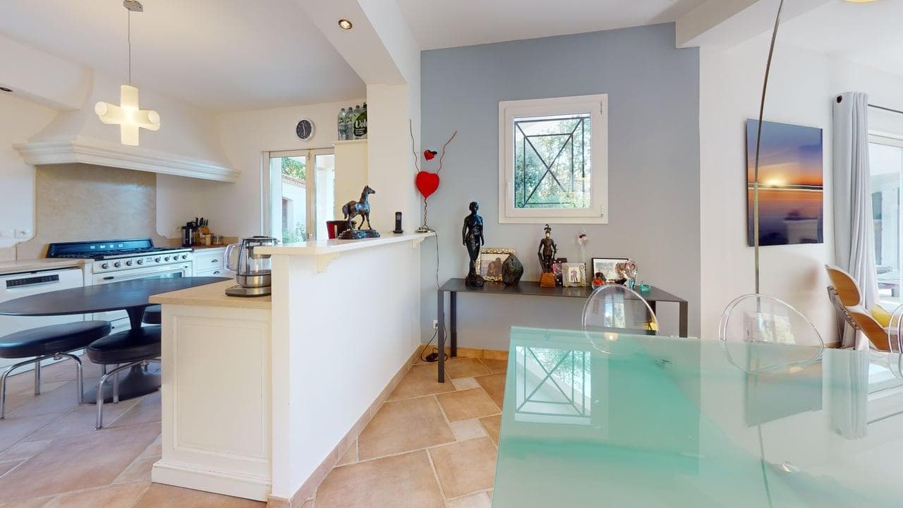 Maison de 200 m² avec piscine à Montferrier-sur-Lez — meublé — visite virtuelle 3D, photo 3
