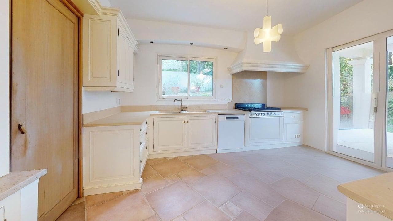 Maison de 200 m² avec piscine à Montferrier-sur-Lez — démeublé — visite virtuelle 3D, photo 4