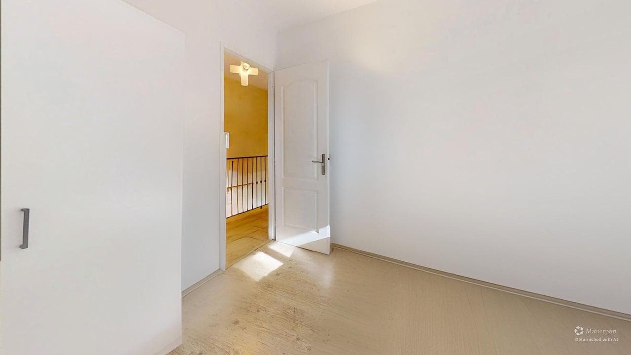 Maison de 200 m² avec piscine à Montferrier-sur-Lez — démeublé — visite virtuelle 3D, photo 5