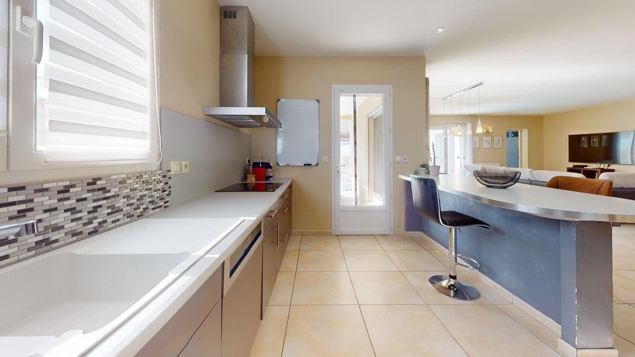 Maison familiale de 160 m² avec piscine à Villeneuve-lès-Maguelone — meublé — visite virtuelle 3D, photo 4
