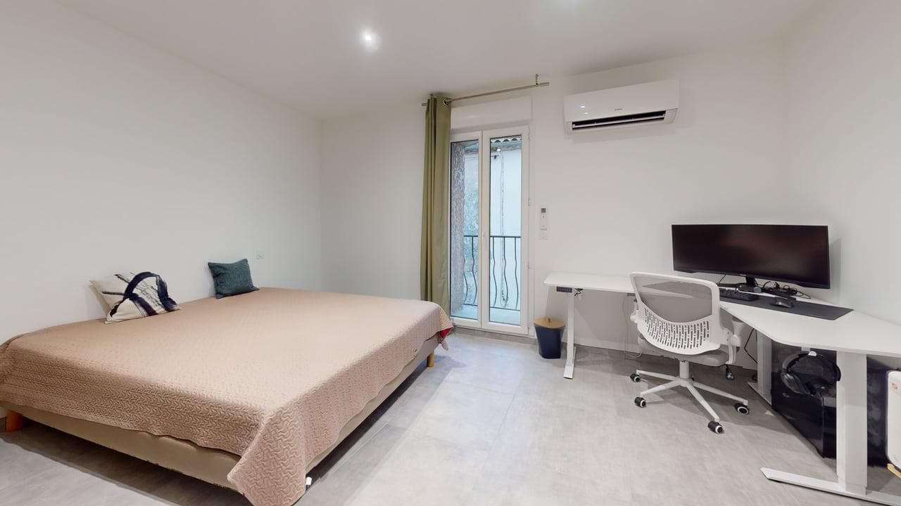 Maison de village rénovée de 90 m² à Assas — meublé — visite virtuelle 3D, photo 7