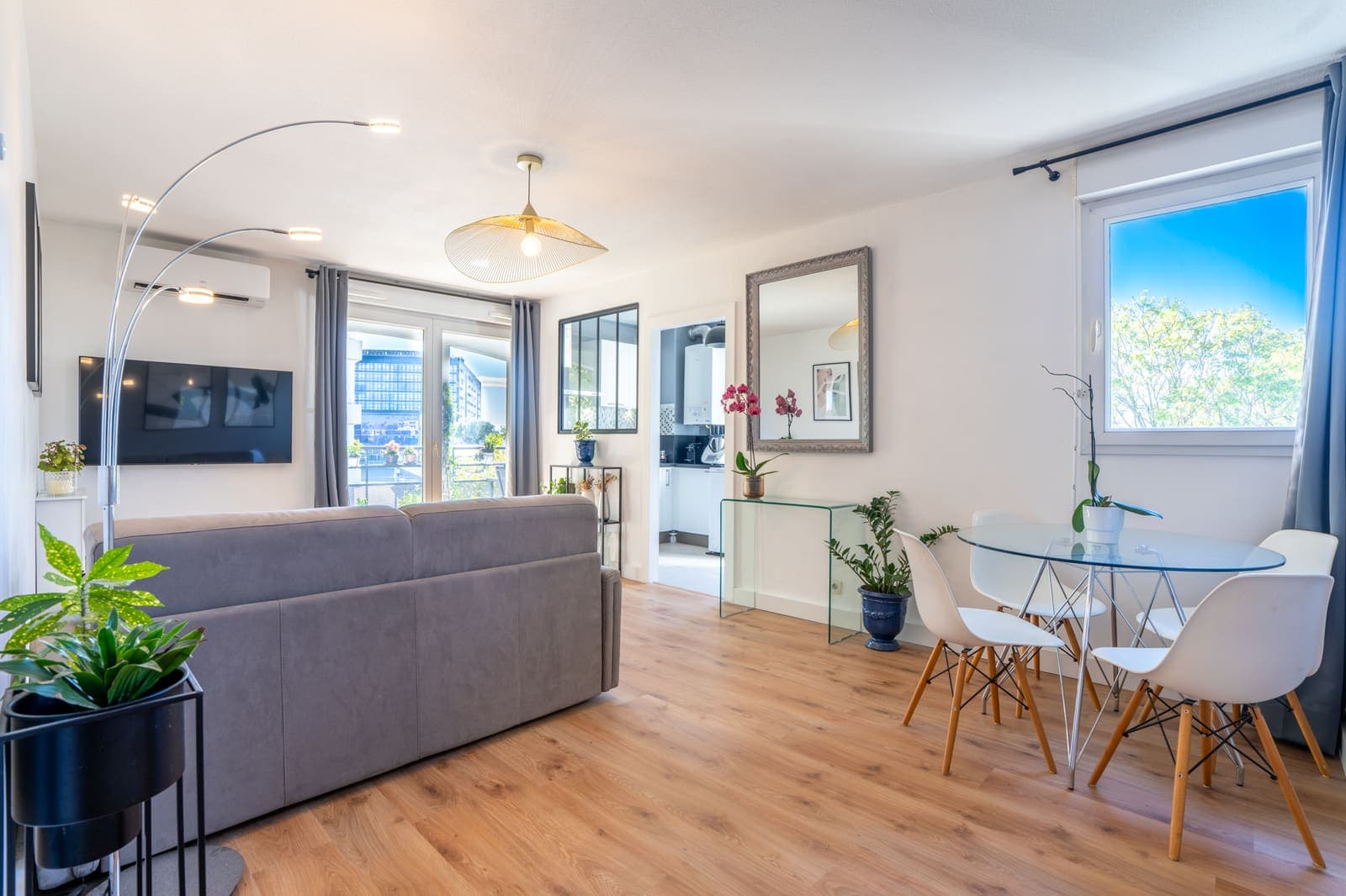 Appartement Montpellier, visite virtuelle 3D Appartement T2 de 47 m² avec terrasse et garage face à la Nouvelle Mairie