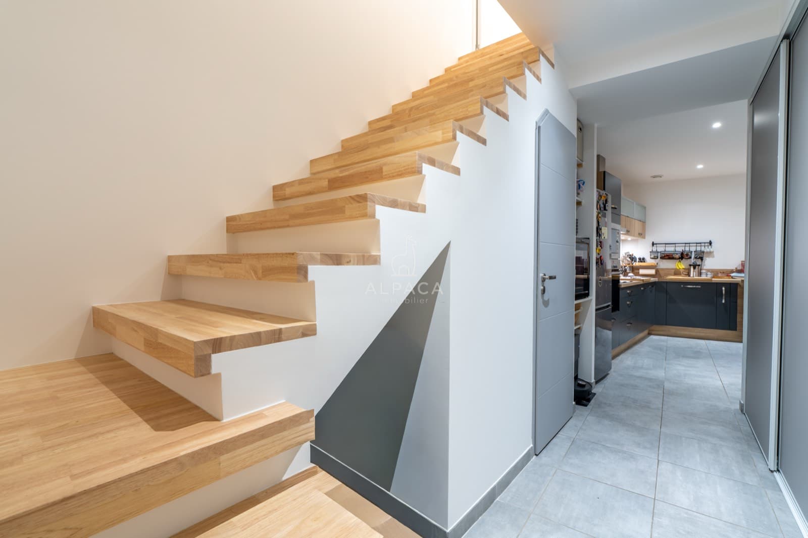 Maison Assas — visite virtuelle 3D Maison de village rénovée de 90 m² à Assas